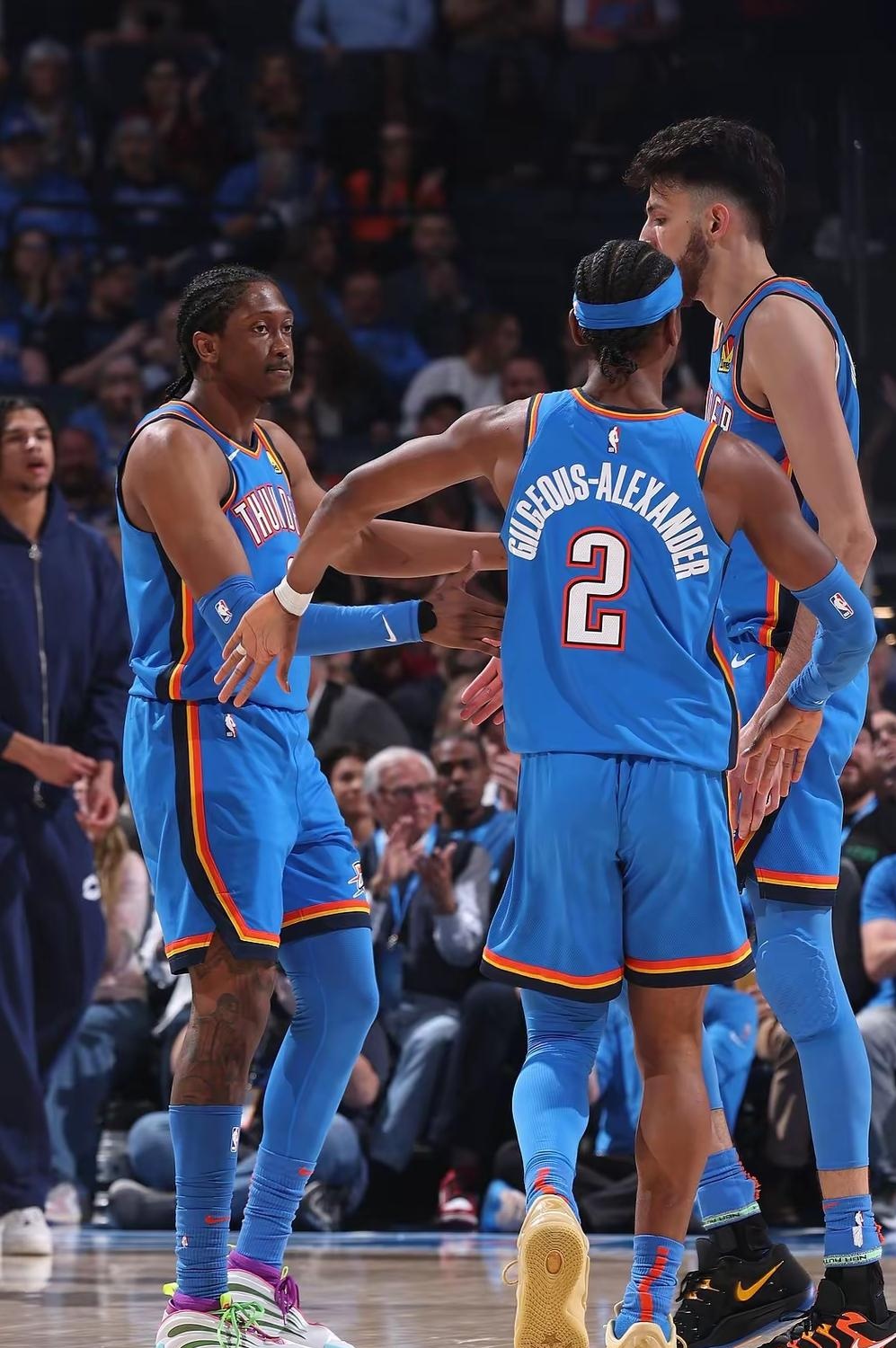 包含今晨俄克拉荷马雷霆内部沟通——法国杯节点到来，气氛紧张，球队文化再被提及的词条-泛亚娱乐