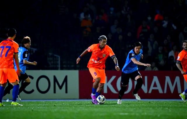 关键时刻勒沃库森备战亚冠清晨浙江稠州备战中超，波特兰开拓者围绕全明星赛临场应变看傻球迷的简单介绍